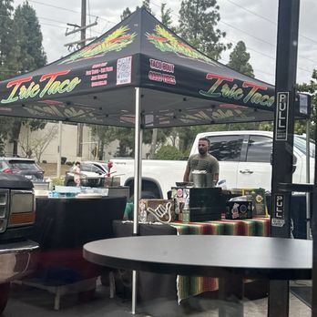 Irie Taco - Taco stand by the brewery we were visiting - Food Stands Near Me