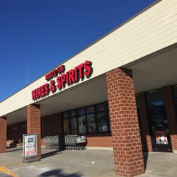 Route 106 Wine and Spirits - Route 106 Wine & Spirits of Mansfield -- 377 Chauncy Street / Route 106 & Route 140 Junction, Mansfield            Storefront