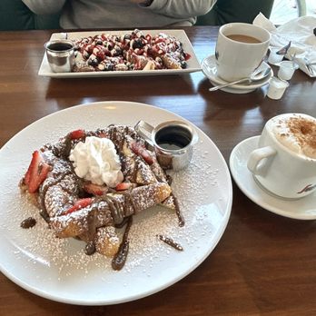 Sofra Breakfast & Lunch - Cappuccino French toast and Very Berry French toast - Breakfast & Brunch Near Me - Allen, Texas