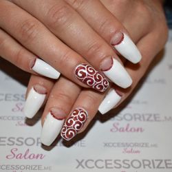 Xccessorize Me - Gel Nail Art hand painted