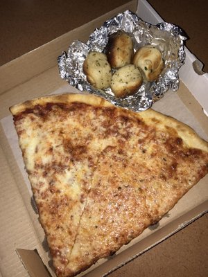 Rocco Pizza III by null