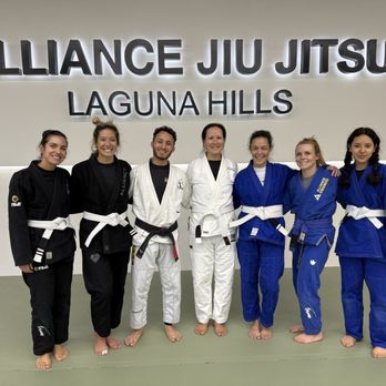 Alliance Jiu Jitsu - Women's class every Friday at 5pm - Brazilian Jiu-jitsu Near Me - Laguna Hills, California