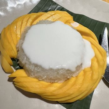 Manaow - Mango sticky rice - Thai Near Me - Long Beach, California Manaow - Mango sticky rice - Thai Near Me - Long Beach, California