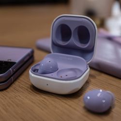 786 Wireless, Verizon Wireless Authorized Retailer - Galaxy Buds