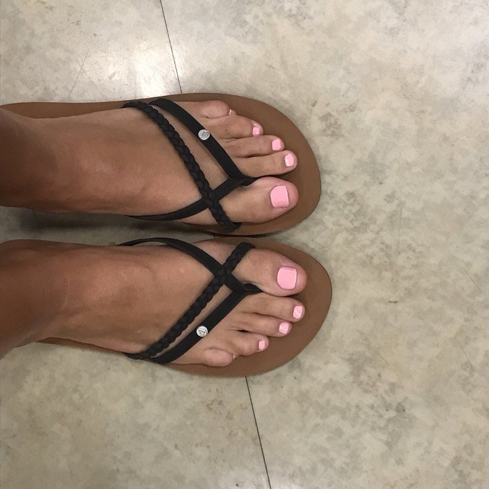 Brittany Nails - Nail Salons Near Me - Alta Loma, California