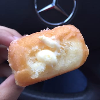 Christy's Donuts - Closeup of custard hole - Donuts Near Me - Milpitas, California