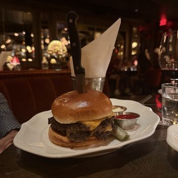Bavette's - We both agreed: it's not not the best burger we've ever had :) - Steakhouses Near Me - Las Vegas, Nevada