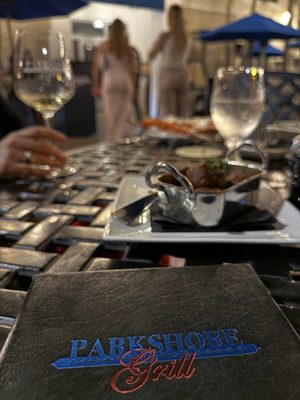 Parkshore Grill by null