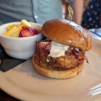 KRO's On The Common - The crispy fried chicken sandwich. It was a little bit of a messy one but worth it! - Breakfast & Brunch Near Me - Templeton, Massachusetts