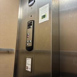 Schindler HT 330A elevator, REI Carolina Place