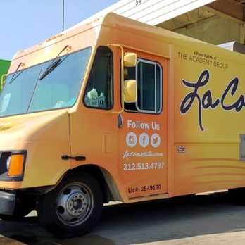 Purekreation - Vinyl wrapped La Comodita Food Truck - Sicilian cuisine - Printing Services Near Me - Chicago, Illinois