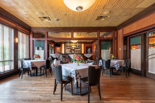 Gibsons Bar & Steakhouse by null