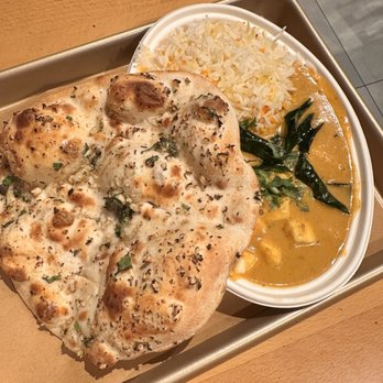 Tikka Shack Indian Grub - Southern Curry with Garlic Naan and rice on side - Indian Near Me - Austin, Texas Tikka Shack Indian Grub - Southern Curry with Garlic Naan and rice on side - Indian Near Me - Austin, Texas
