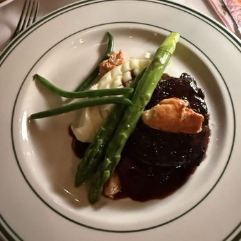 Max’s Sister - Sirloin steak - French Near Me - San Antonio, Texas