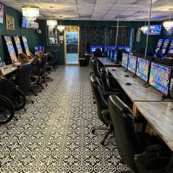 Mi Casinito Sweepstakes - This local Sweepstakes is the best in town, they're super clean, have multiple games and the staff is always nice.