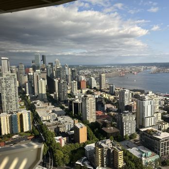 Space Needle - View - Landmarks & Historical Buildings Near Me - Seattle, Washington