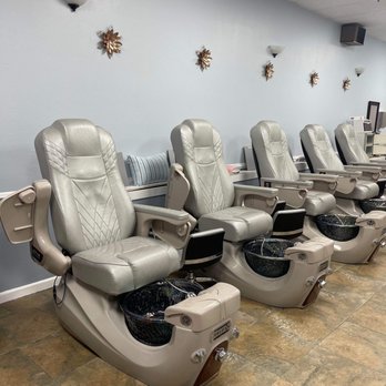 Nails 4U - Nail Technicians Near Me - Pleasanton, California Nails 4U - Nail Technicians Near Me - Pleasanton, California