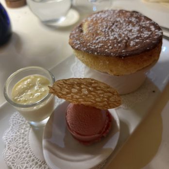 Le Yaca - French Near Me - Williamsburg, Virginia