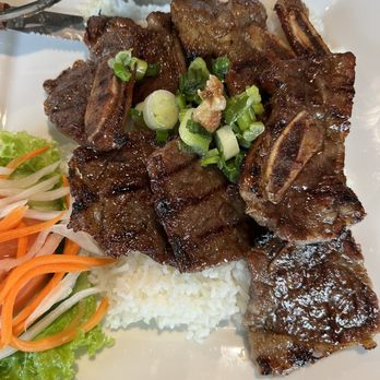 Lang Viet - Short Suon Bo/Back Ribs Pho - Vietnamese Near Me - Kent, Washington Lang Viet - Short Suon Bo/Back Ribs Pho - Vietnamese Near Me - Kent, Washington