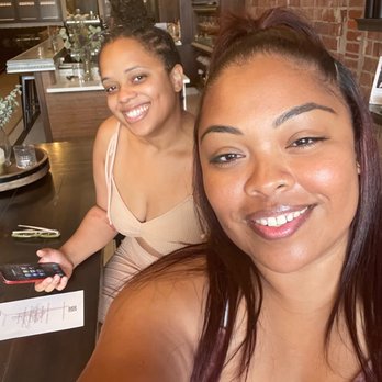 Bailarín Cellars Winery & Tasting Room - Wine Tasting Room Near Me - Sacramento, California