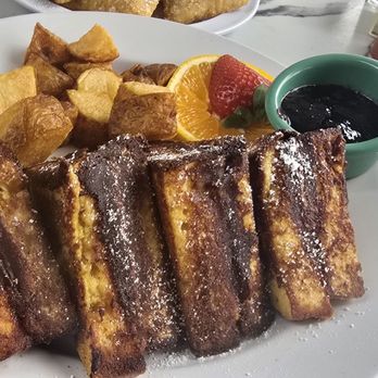 Cafe Jolie Petit - Coffee & Tea Near Me - Alameda, California