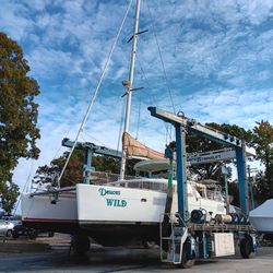 Safe Harbor Port Annapolis - Not many marinas can accommodate the size of a big catamaran. They also allowed us to work and stay on our boat overnight.