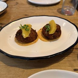 Crab cakes appetizer