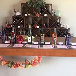 Superior Estates Winery - Tasting bar