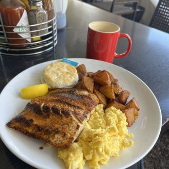 Kihei Caffe - Cajun blackened Mahi and eggs - Desserts Near Me - Kihei, Hawaii Kihei Caffe - Cajun blackened Mahi and eggs - Desserts Near Me - Kihei, Hawaii