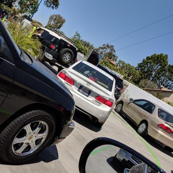 H2GO Car Wash - Many cars - Car Wash Near Me - Cypress, California H2GO Car Wash - Many cars - Car Wash Near Me - Cypress, California