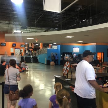 Sky Zone Trampoline Park - Trampoline Parks Near Me - Springdale, Ohio