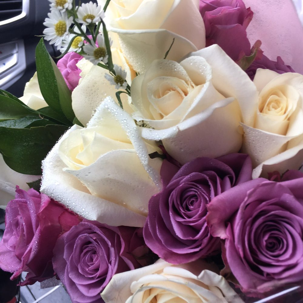 Vons - Roses from the flower shop inside vons thanks to summer for the beautiful arrangement - Grocery Near Me - Ventura, California Vons - Roses from the flower shop inside vons thanks to summer for the beautiful arrangement - Grocery Near Me - Ventura, California