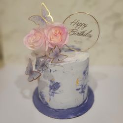 Innovative Sweets - 6 inch round cake Red Velvet