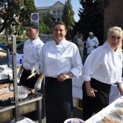 Gunnar Ruud Catering - Hyggelig tilstelning med god bbq fra Ruud ved Kampen kirke.