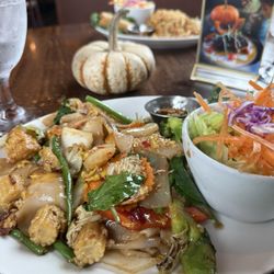 Thai District Restaurant - 3. Pad Kee Mao (Drunken Noodles) - so fresh!