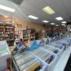 Vinyl Valhalla - There is an impressive collection of albums.