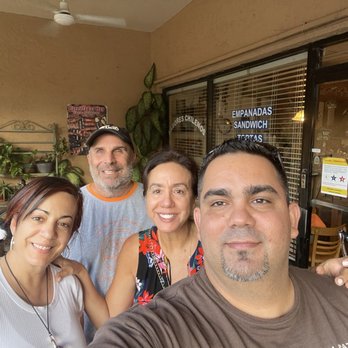 Sabores Chilenos - Happy! - Latin American Near Me - Miami, Florida
