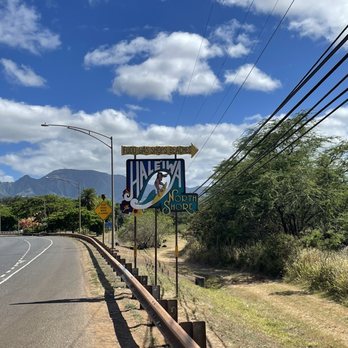 Executive Chauffeur Hawaii - Haleiwa - Limos Near Me - Honolulu, Hawaii Executive Chauffeur Hawaii - Haleiwa - Limos Near Me - Honolulu, Hawaii