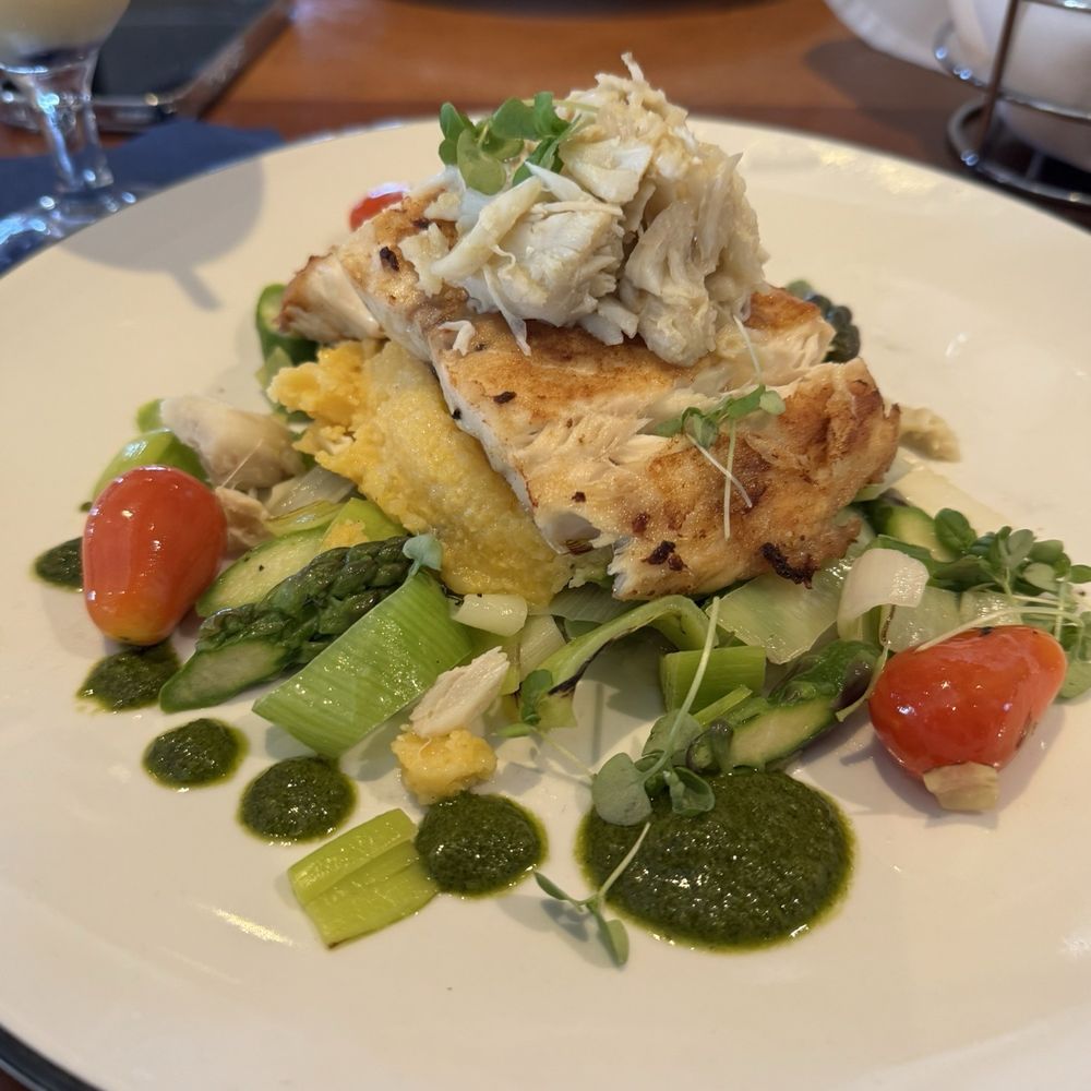 Carrol's Creek Cafe - Seafood Near Me - Annapolis, Maryland Carrol's Creek Cafe - Seafood Near Me - Annapolis, Maryland