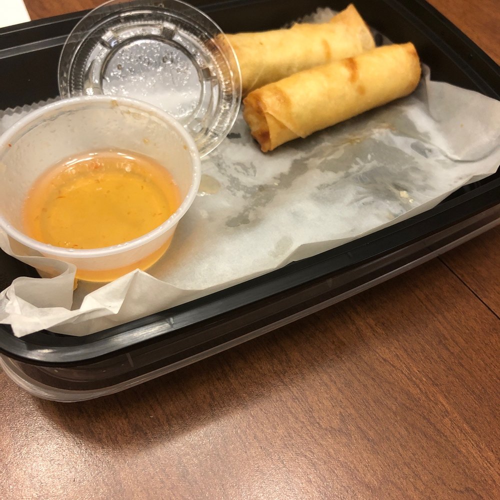 Valla Table - Veggie spring rolls - Thai Near Me - New York, New York Valla Table - Veggie spring rolls - Thai Near Me - New York, New York