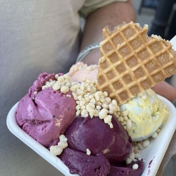 Jeni's Splendid Ice Creams - Eclipse flavors - Ice Cream & Frozen Yogurt Near Me - Dallas, Texas