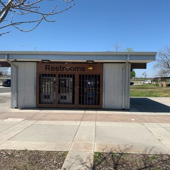 Buttonwillow Rest Area - Rest Stops Near Me - Buttonwillow, California