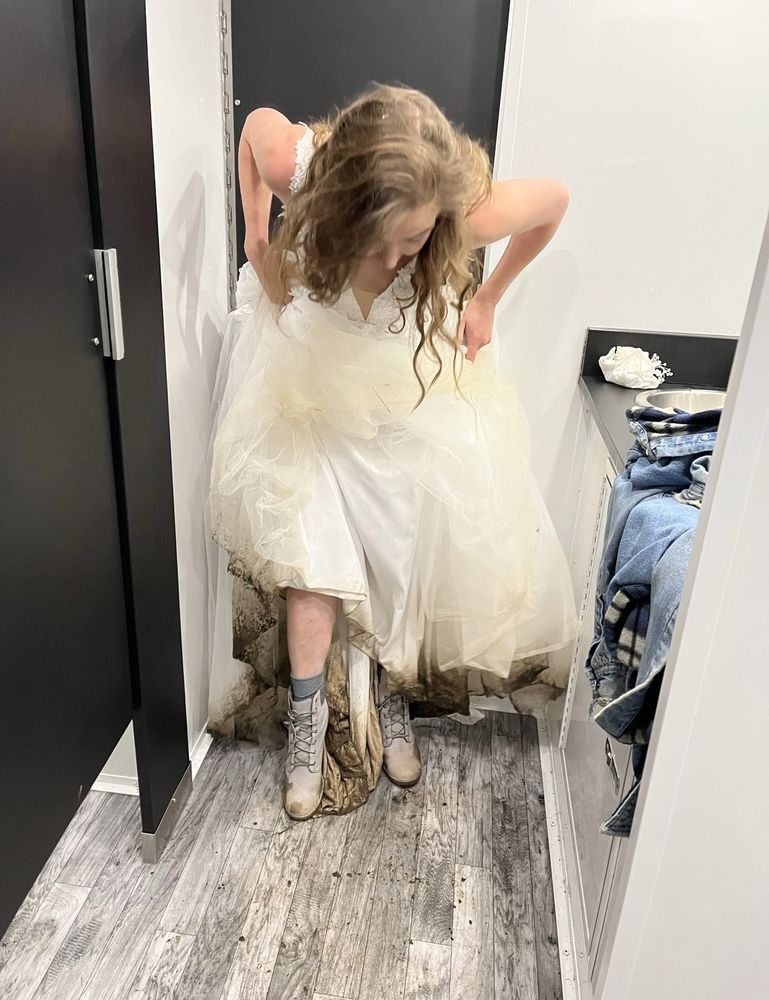 MILLER’S DRY CLEANERS Updated October 2024 17 Reviews 1122 E