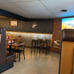 Taylor Made Restaurant and Bar