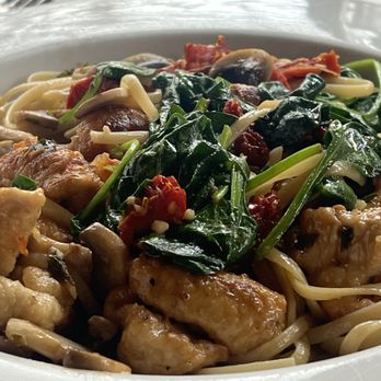 Florentine Trattoria - Linguini Leonardo - needed a lot of salt - Italian Near Me - Saratoga, California