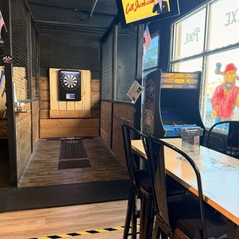 Tomahawk Axe Throwing - Darts and Arcade game. - Axe Throwing Near Me - Apple Valley, California Tomahawk Axe Throwing - Darts and Arcade game. - Axe Throwing Near Me - Apple Valley, California