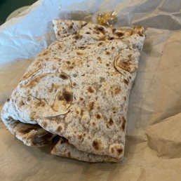 Chicken scrambled egg avocado wrap Chicken scrambled egg avocado wrap