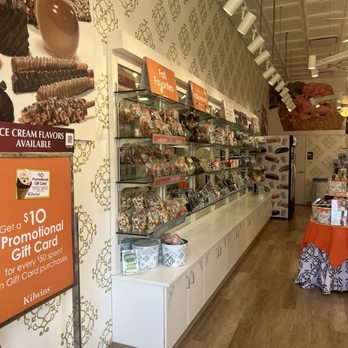 Kilwins Ice Cream - Chocolate - Fudge - Interior Towne Lake - Desserts Near Me - Cypress, Texas