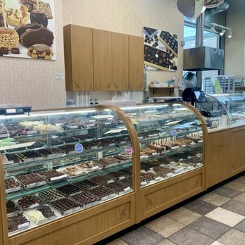 Kilwins - Chocolatiers & Shops Near Me - Denver, Colorado