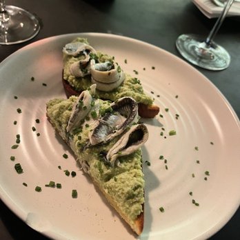 Maxwell Park - Wine Bars Near Me - Washington, DC, District of Columbia